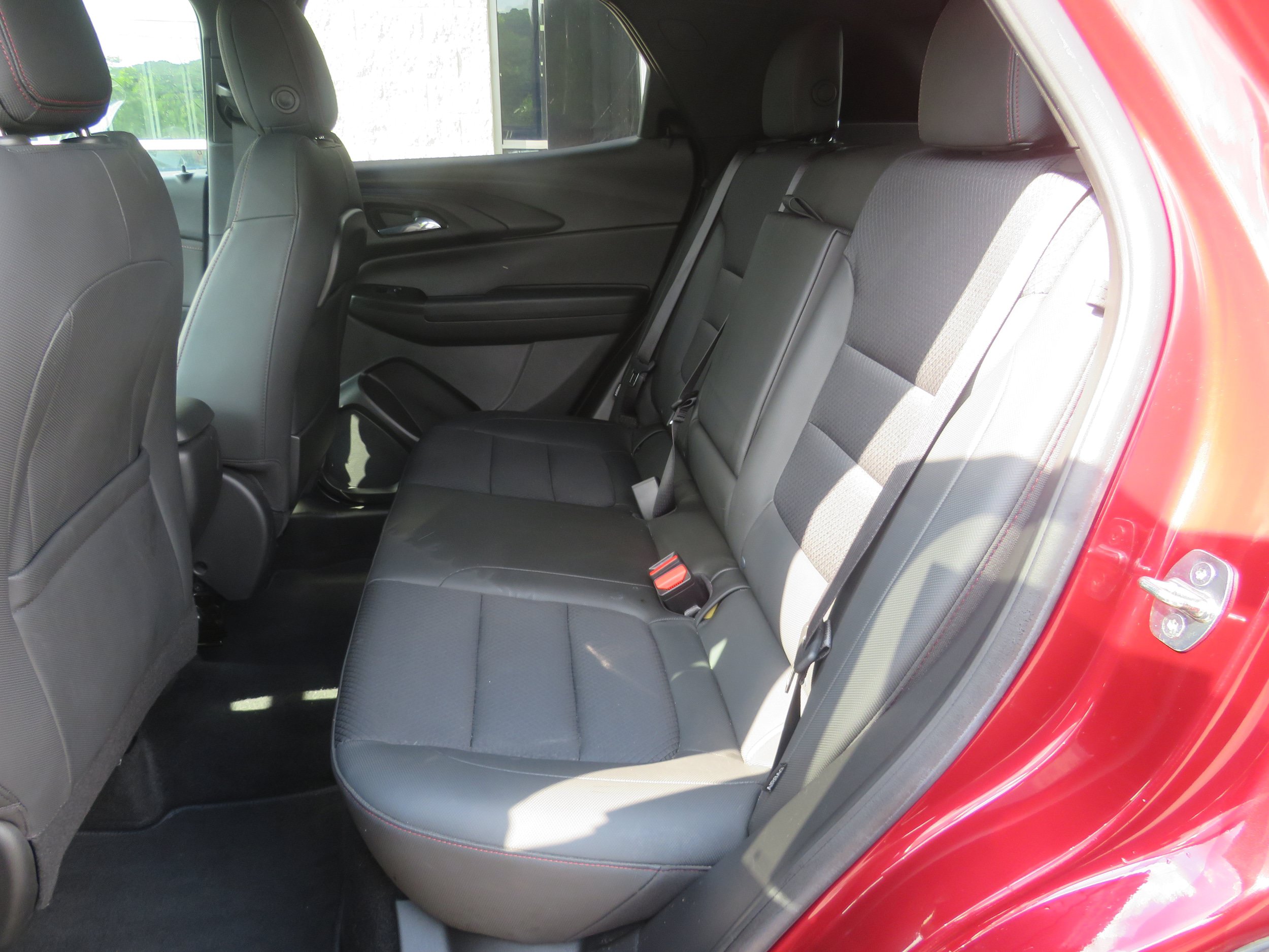 Used 2022 Chevrolet TrailBlazer RS w/ Technology Package AWD/4WD image 10