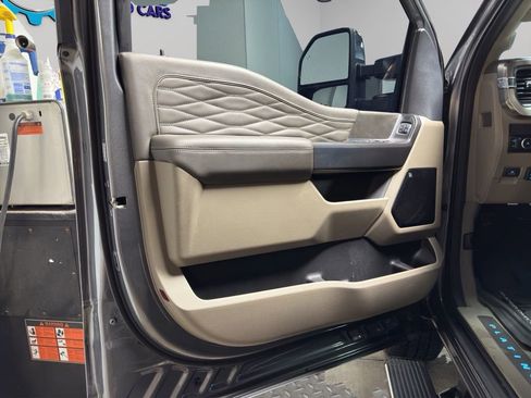Used 2025 Ford F250 Platinum w/ Platinum Plus Package AWD/4WD image 14