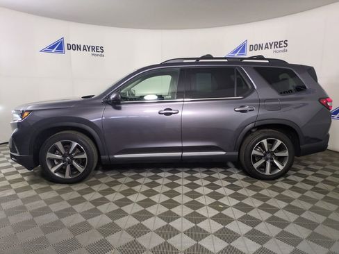 Used 2024 Honda Pilot Elite image 2