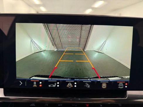 New 2026 GMC Sierra 2500 SLT w/ SLT Premium Package image 19