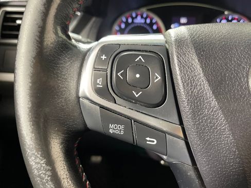 Used 2016 Toyota Camry XSE image 26