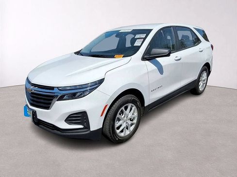 Used 2023 Chevrolet Equinox LS AWD/4WD image 5