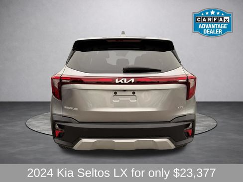 Used 2024 Kia Seltos LX AWD/4WD image 4