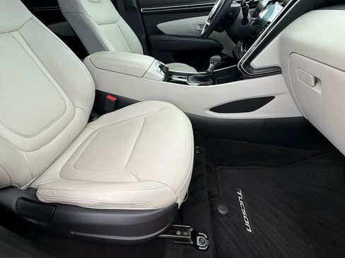 Used 2023 Hyundai Tucson SEL w/ Convenience Package image 10