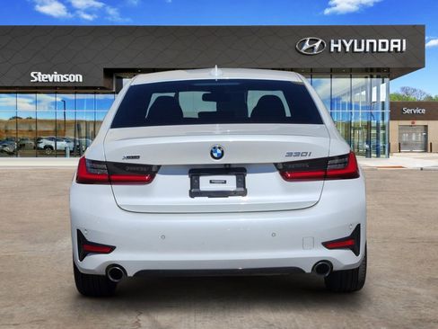 Used 2019 BMW 330i xDrive Sedan w/ Convenience Package AWD/4WD image 3