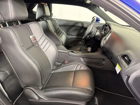 Used 2022 Dodge Challenger SRT Hellcat RWD image 30