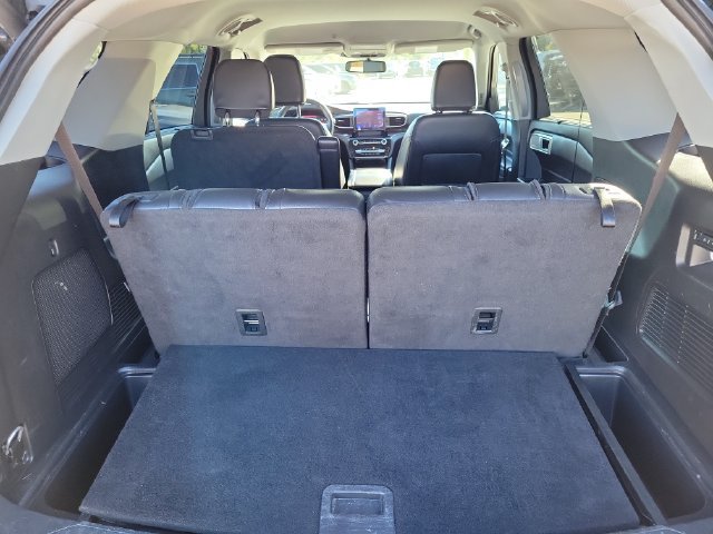 Used 2023 Ford Explorer Limited w/ Equipment Group 301A AWD/4WD image 10