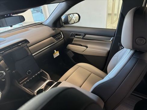 New 2026 GMC Terrain Elevation w/ Elevation Premium Package image 20