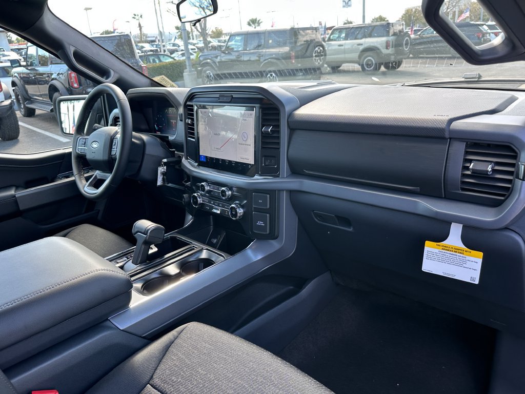 New 2026 Ford F150 XLT w/ XLT Black Appearance Package RWD image 15