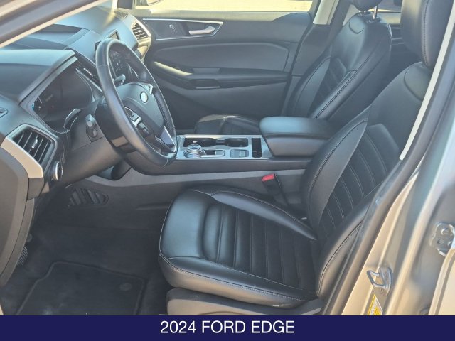 Used 2024 Ford Edge SEL AWD/4WD image 16