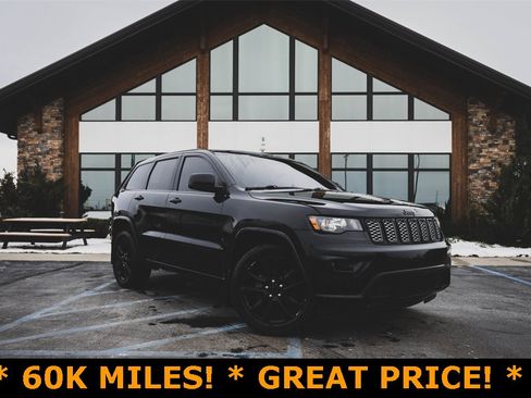 Used 2018 Jeep Grand Cherokee Altitude image 1
