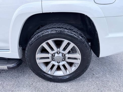 Used 2013 Toyota 4Runner Limited AWD/4WD image 9