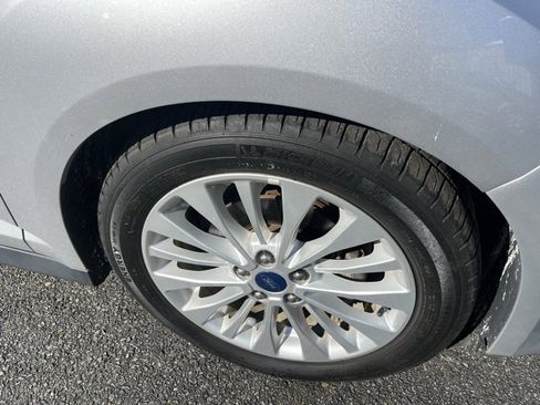 Used 2017 Ford C-MAX SE image 19