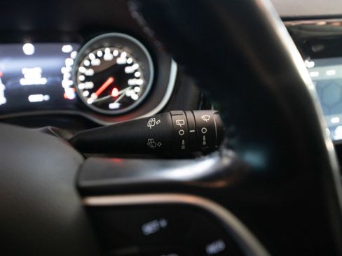 Used 2020 Jeep Compass Latitude image 14