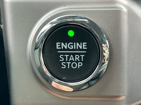 Used 2022 Ford F150 XLT w/ Equipment Group 302A High AWD/4WD image 17