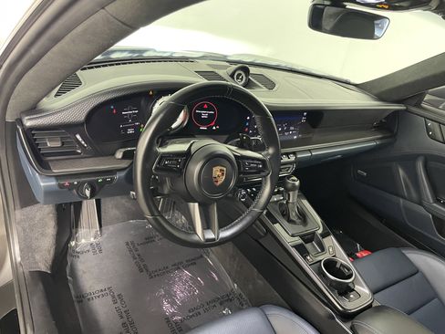 Certified 2022 Porsche 911 GT3 image 4