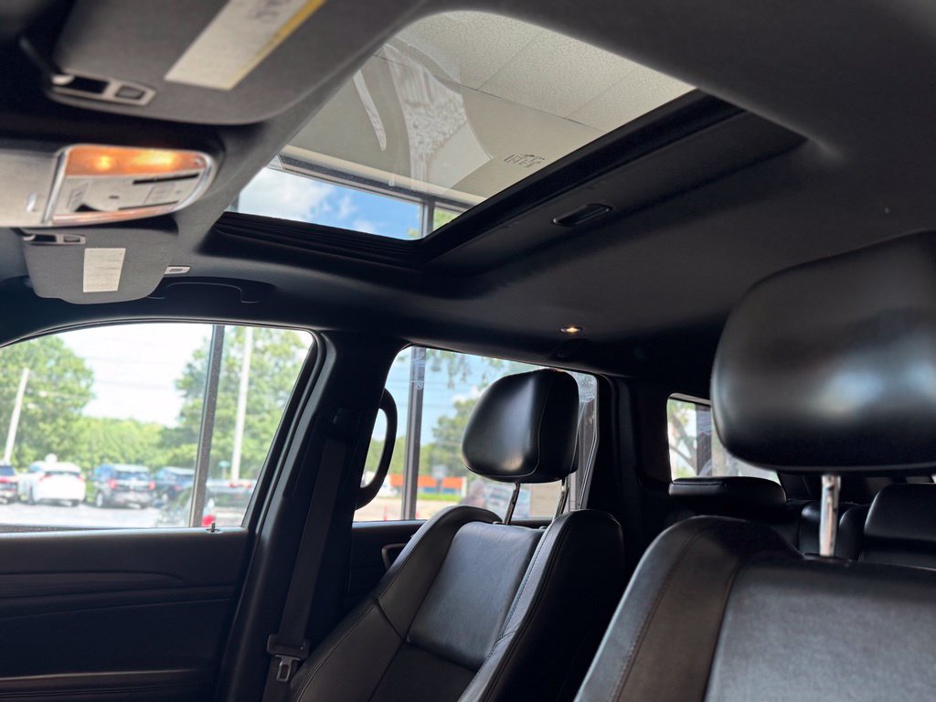 Used 2019 Jeep Grand Cherokee Altitude AWD/4WD image 10