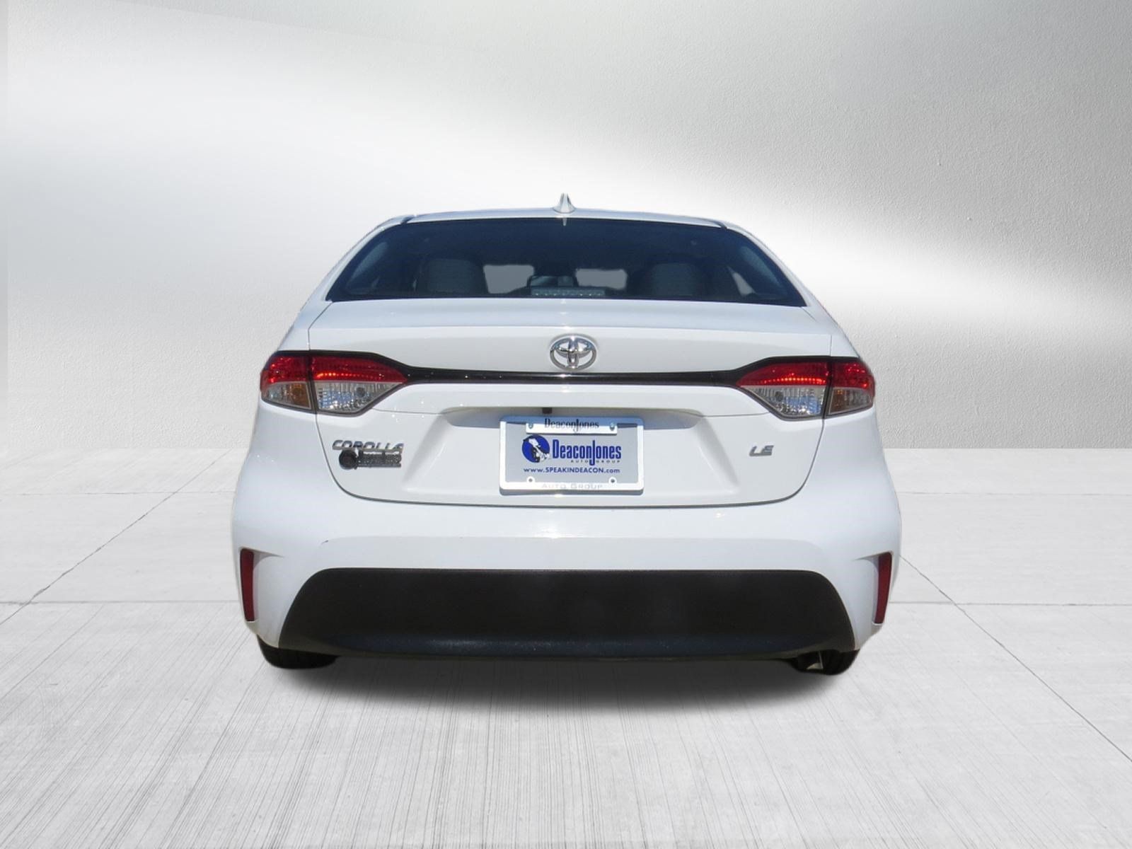 Used 2024 Toyota Corolla LE FWD image 4