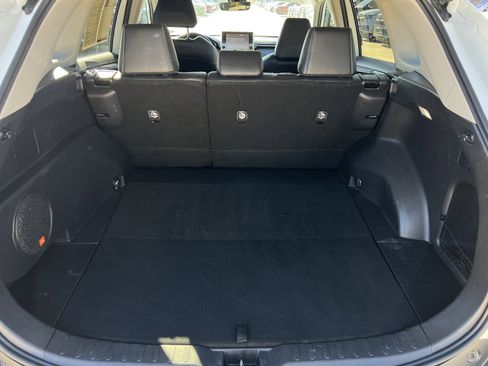 Used 2022 Toyota RAV4 Limited FWD image 61