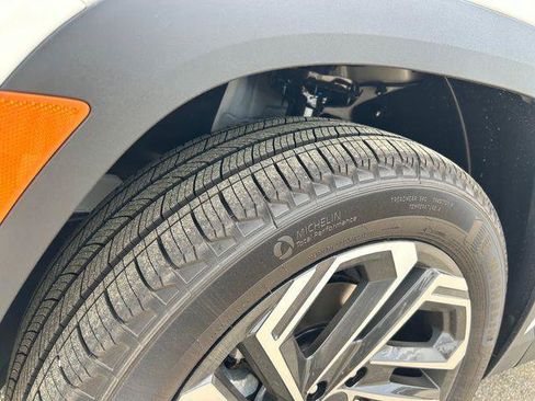 New 2026 Hyundai Tucson Limited AWD/4WD image 24