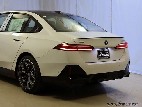 New 2026 BMW 550e xDrive w/ Executive Package image 8