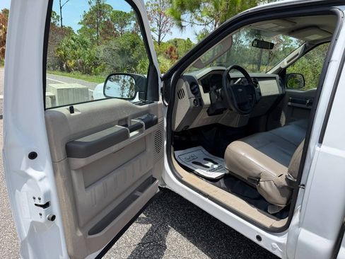 Used 2008 Ford F250 XL RWD image 11