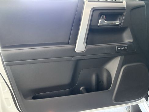 Certified 2024 Toyota 4Runner Limited AWD/4WD image 4