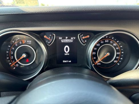 Used 2021 Jeep Gladiator Sport AWD/4WD image 26