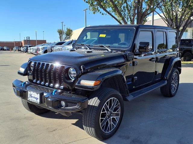 Used 2022 Jeep Wrangler Unlimited Sahara AWD/4WD image 27