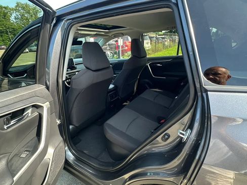 Used 2019 Toyota RAV4 XLE w/ Convenience Package AWD/4WD image 26