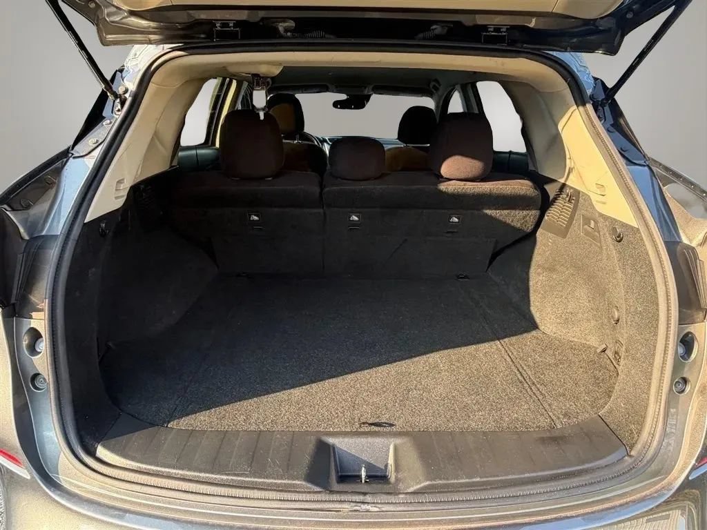Used 2020 Nissan Murano SV FWD image 29
