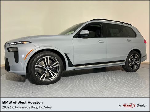 Used 2026 BMW X7 xDrive40i w/ M Sport Package AWD/4WD image 1