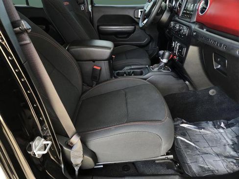 Used 2019 Jeep Wrangler Unlimited Rubicon AWD/4WD image 29