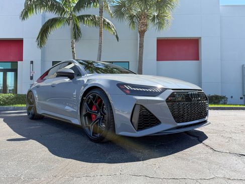 Used 2024 Audi RS 7 Performance image 7