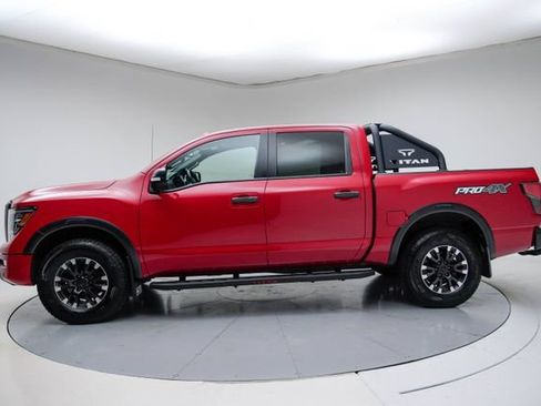 Used 2021 Nissan Titan PRO-4X w/ Pro-4x Convenience Package AWD/4WD image 2