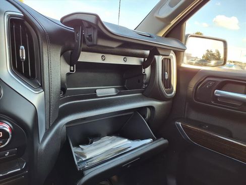 Used 2021 GMC Sierra 1500 SLE image 31