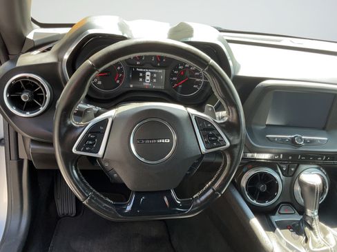 Used 2018 Chevrolet Camaro LT RWD image 13