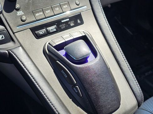 Used 2010 Lexus HS 250h Premium image 13