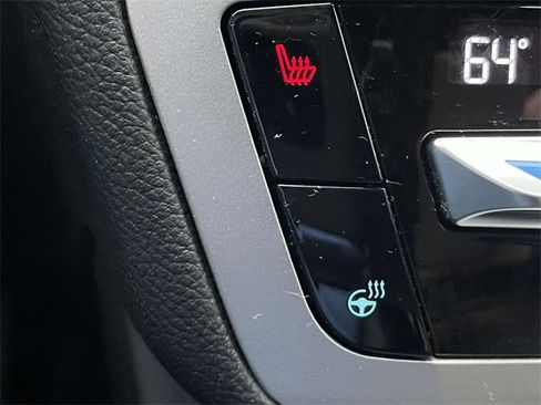 Used 2021 Ford Explorer XLT w/ Equipment Group 202A image 19