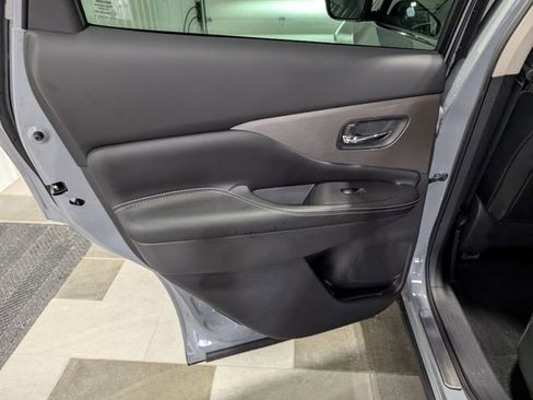 Used 2024 Nissan Murano SV w/ SV Midnight Edition Package AWD/4WD image 8