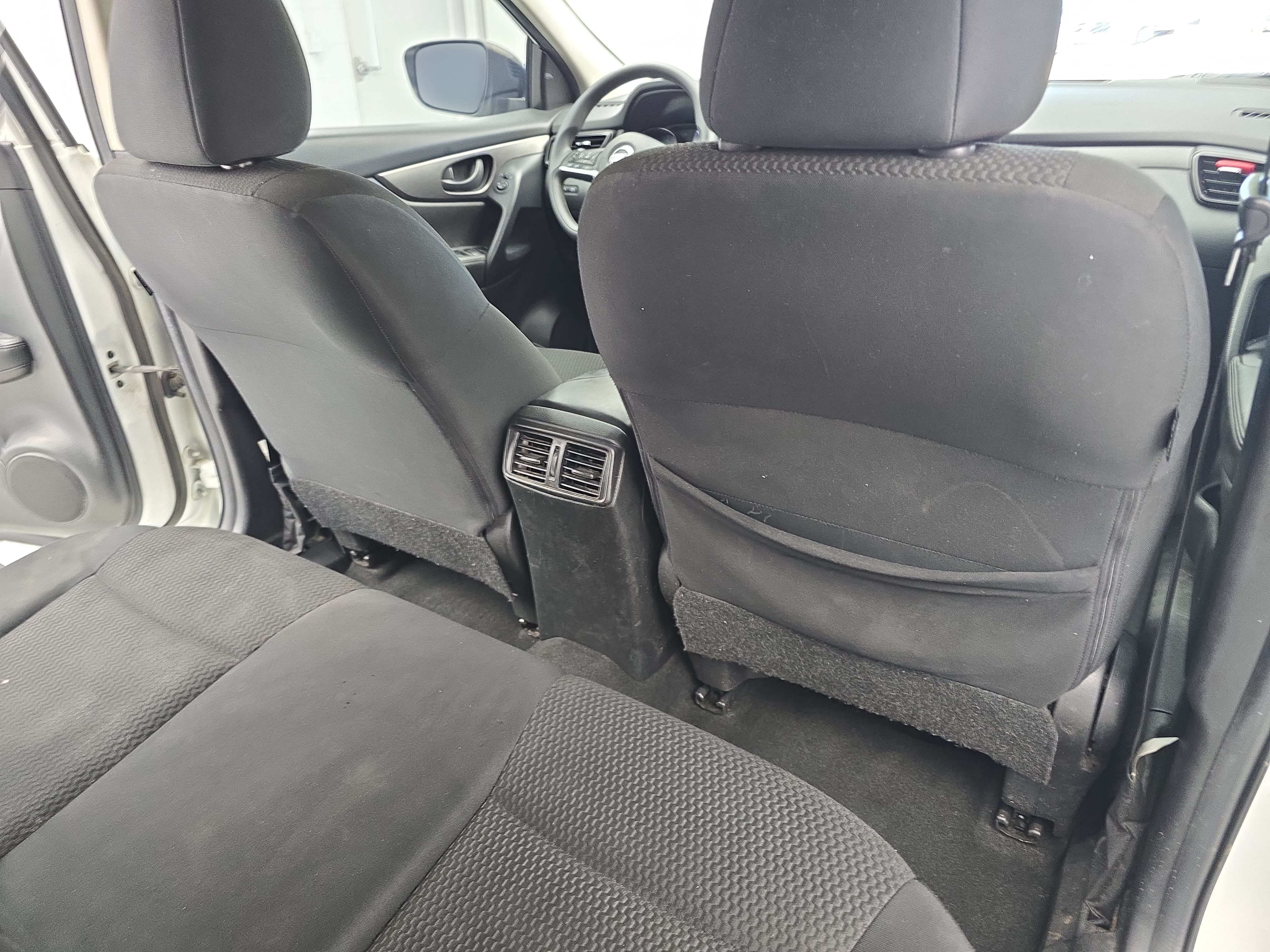 Used 2020 Nissan Rogue Sport S w/ Appearance Package FWD image 11