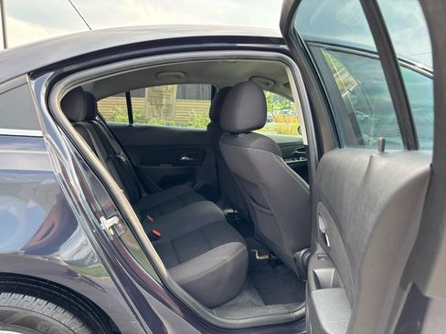 Used 2015 Chevrolet Cruze LT w/ RS Package FWD image 32