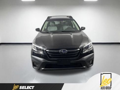 Used 2020 Subaru Outback Premium AWD/4WD image 2