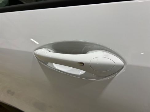 New 2026 Chevrolet Trax RS w/ Sunroof Package image 16