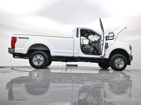 Used 2022 Ford F250 XL w/ Power Equipment Group image 49