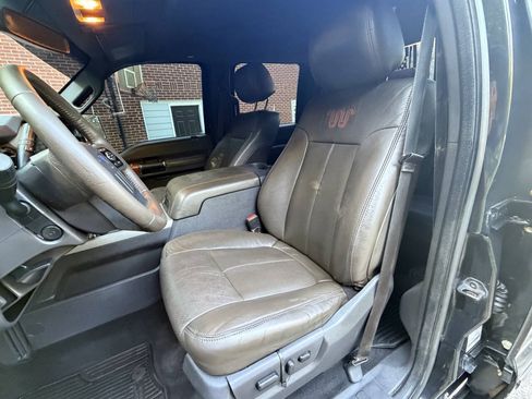 Used 2015 Ford F250 King Ranch w/ FX4 Off-Road Package AWD/4WD image 5