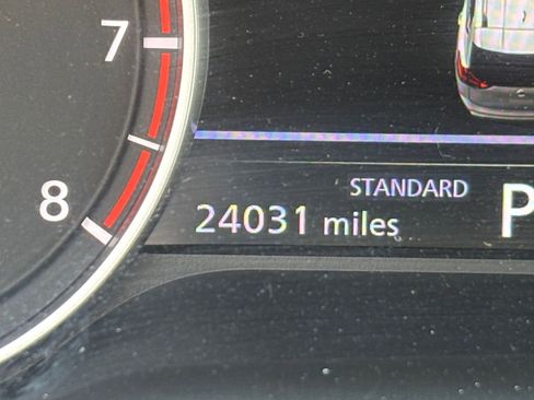 Used 2025 Nissan Rogue SV FWD image 41