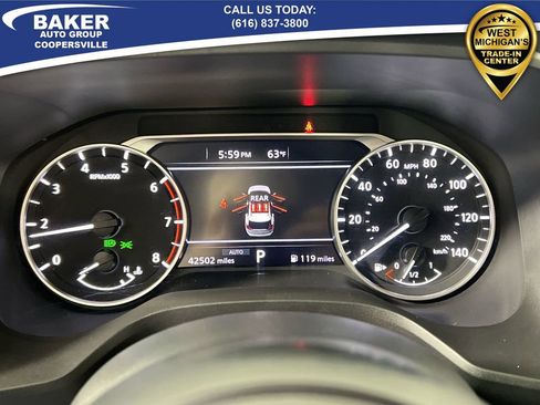 Used 2024 Nissan Rogue SV image 13