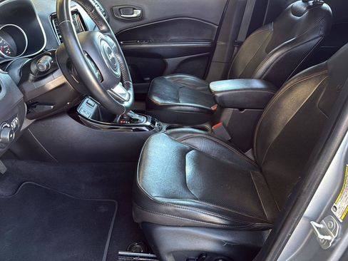 Used 2018 Jeep Compass Limited w/ Safe & Security Group FWD image 24