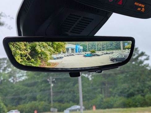 New 2026 Chevrolet Equinox LT w/ Safety and Technology Package FWD image 22